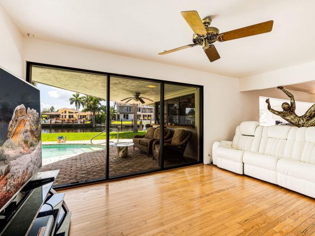 Home for sale at 2200 SE 8th St - photo 5980719