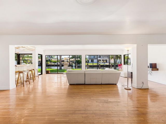 Home for sale at 2200 SE 8th St - photo 5980723