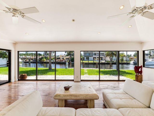 Home for sale at 2200 SE 8th St - photo 5980730