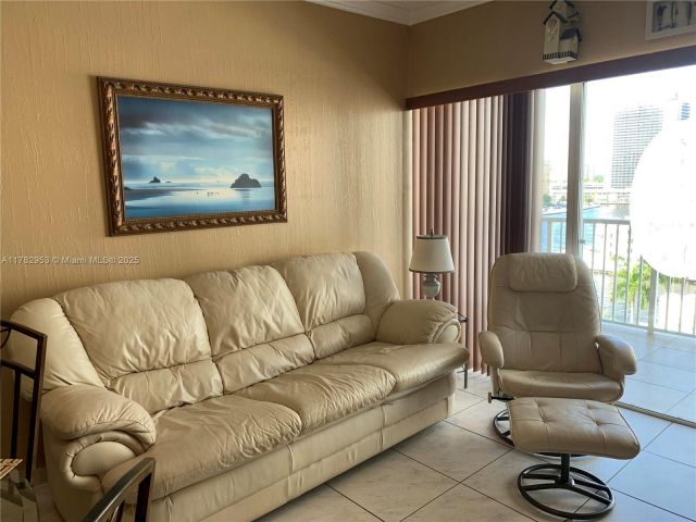 Apartment for rent  Unit #8H - photo 5900912