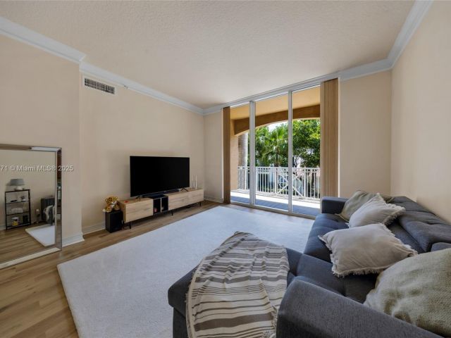 Apartment for sale  Unit #219 - photo 5937516