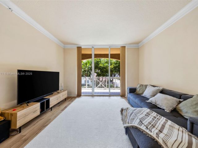 Apartment for sale  Unit #219 - photo 5937517