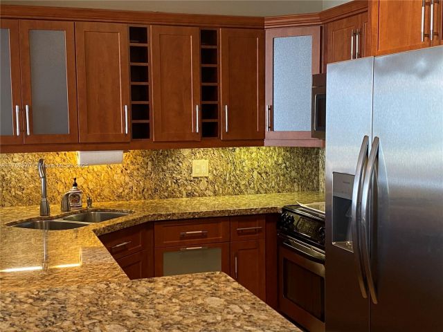 Apartment for sale  Unit #2103 - photo 5902452