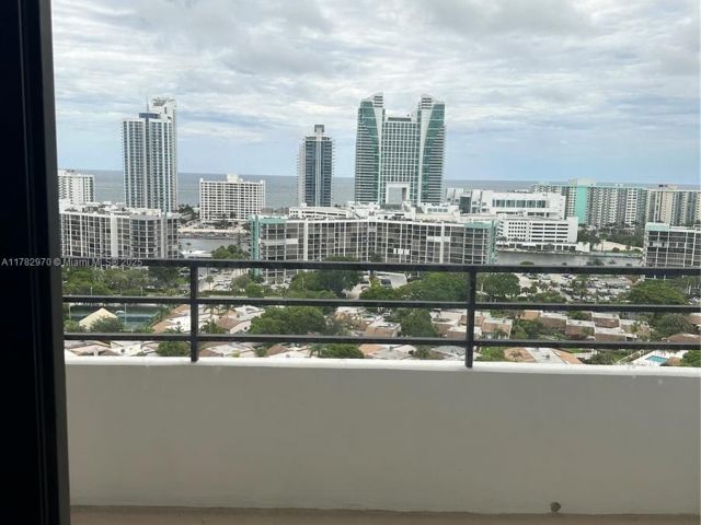 Apartment for sale  Unit #2103 - photo 5902454