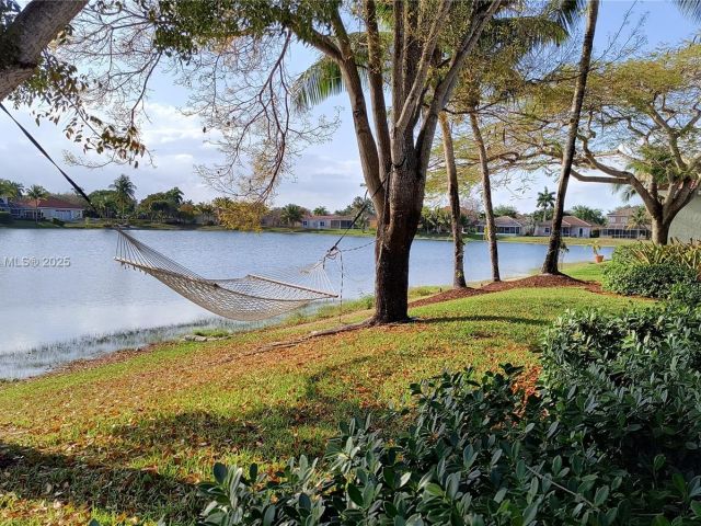 Home for sale at 650 SE 30th Dr - photo 5869453