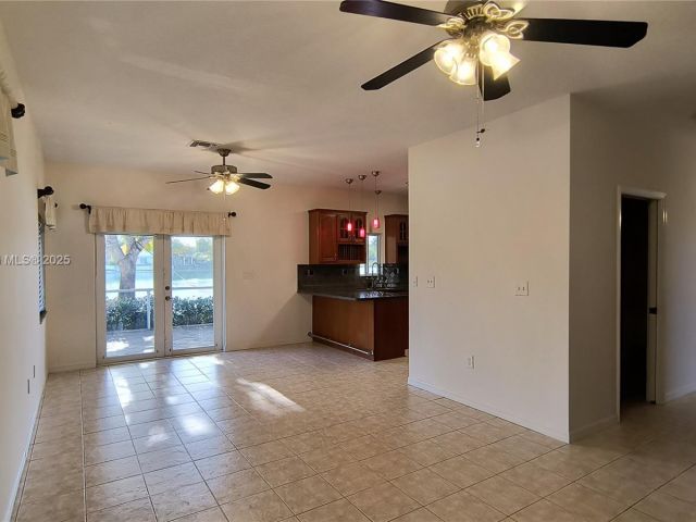 Home for sale at 650 SE 30th Dr - photo 5869465