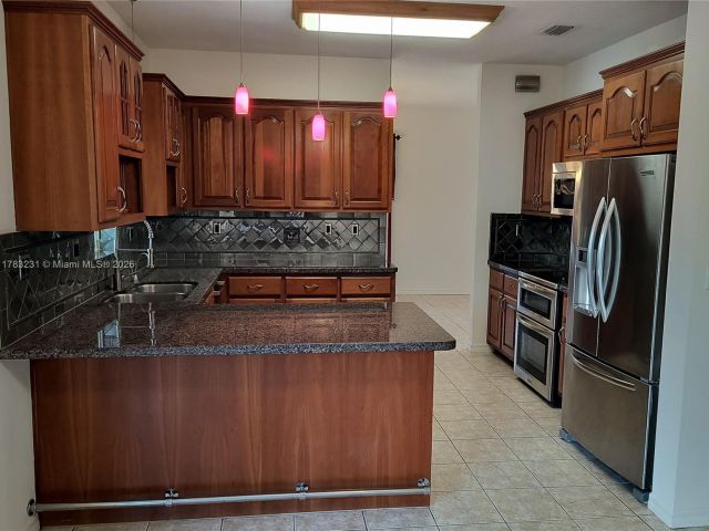 Home for sale at 650 SE 30th Dr - photo 5869466