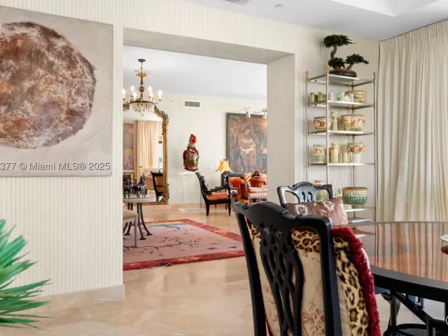 4-bedroom condo for sale in Fisher Island -  - MondialRealty