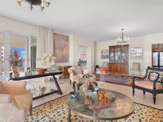 4-bedroom condo for sale in Fisher Island -  - MondialRealty