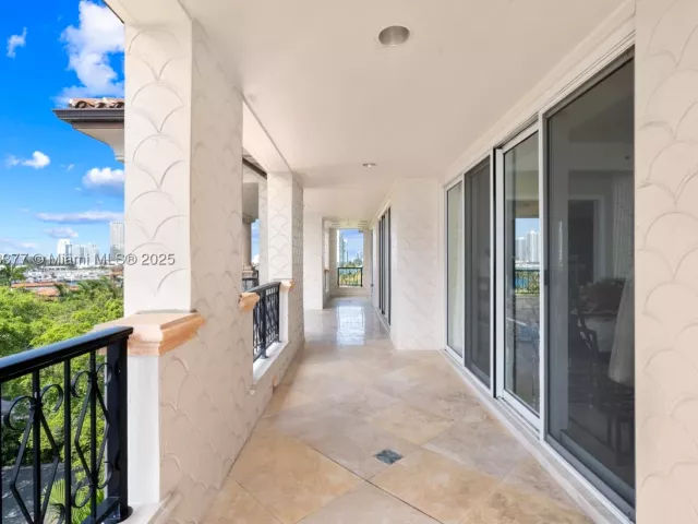 4-bedroom condo for sale in Fisher Island -  - MondialRealty