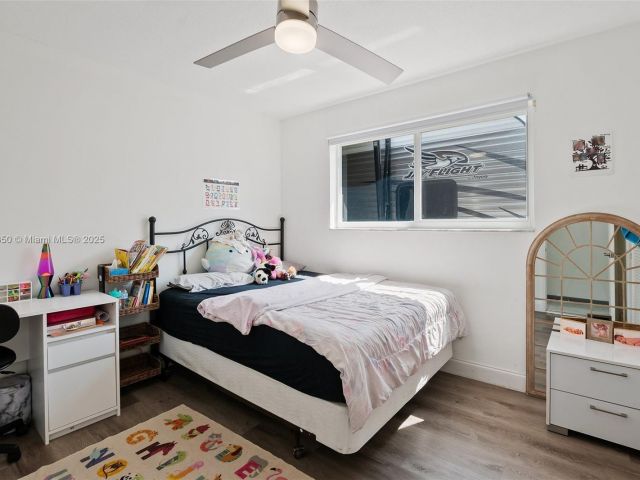 Home for sale at 5117 Washington St - photo 5875582