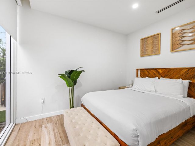 Home for rent at 1816 SW 23rd St - photo 6264347