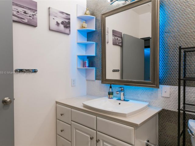 Apartment for rent  Unit #3306 - photo 5926705