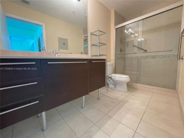 Apartment for sale  Unit #2404 - photo 5928572