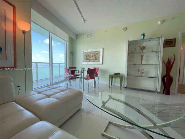 Apartment for sale  Unit #2404 - photo 5928575