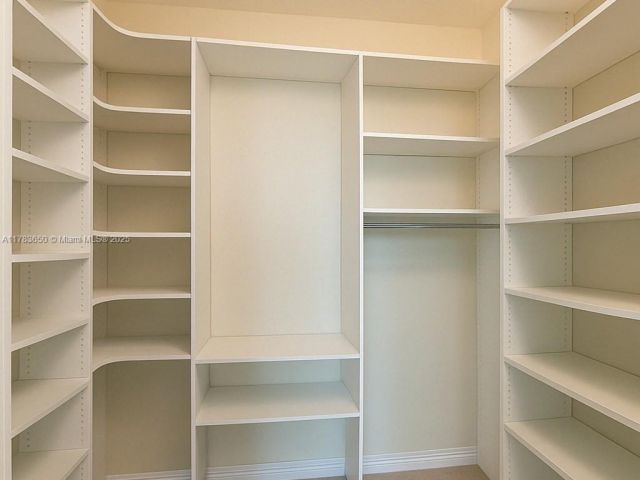 Apartment for sale  Unit #2404 - photo 5928578