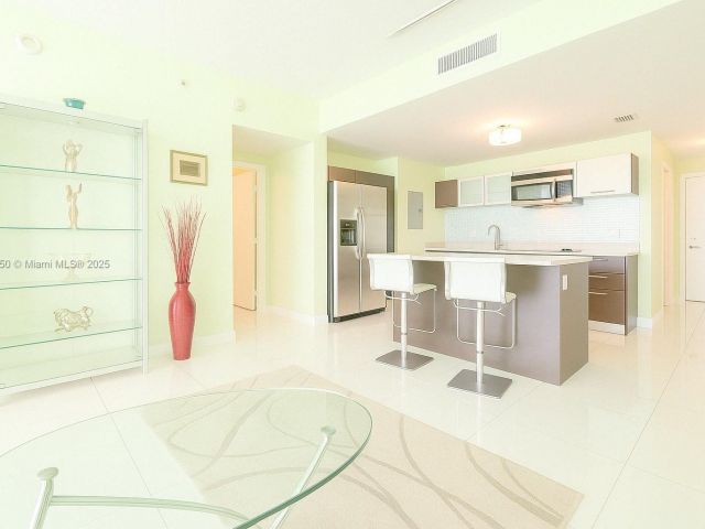 Apartment for sale  Unit #2404 - photo 5928585