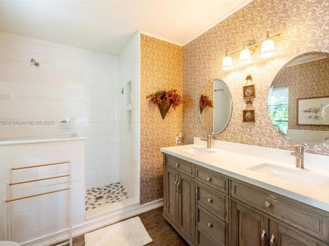 Home for sale at 9909 NW 52nd Ln - photo 5859261