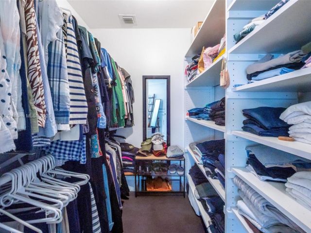 Home for sale at 9909 NW 52nd Ln - photo 5859263