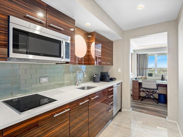 Apartment for sale  Unit #H1403 - photo 5896392