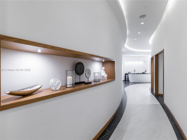 Apartment for sale  Unit #1102 - photo 5923452