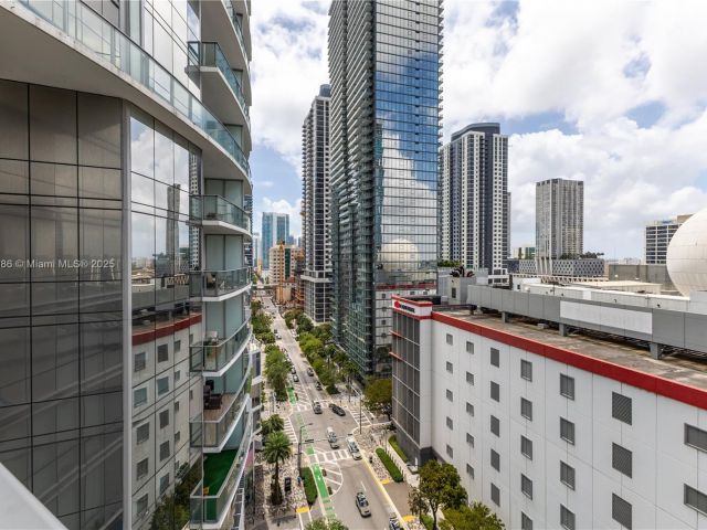 Apartment for sale  Unit #1102 - photo 5923461