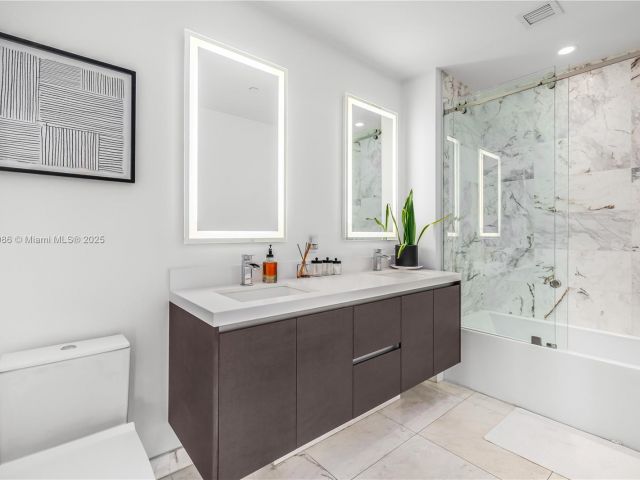 Apartment for sale  Unit #1102 - photo 5923464