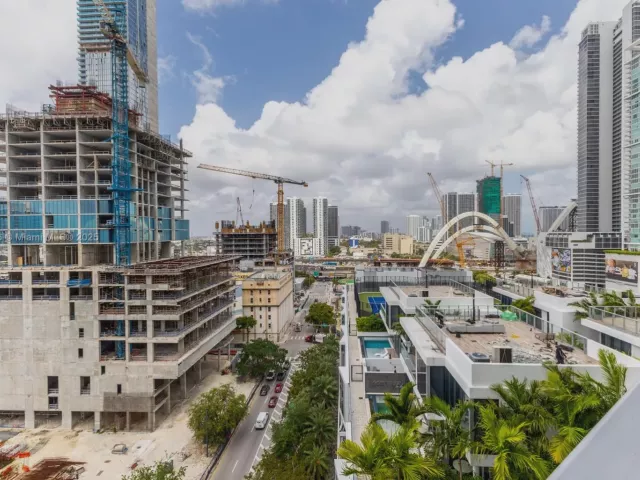 1-bedroom condo for sale in Miami - 851 NE 1st Ave 1102 - MondialRealty