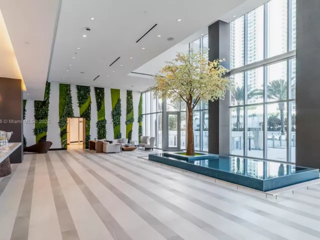 1-bedroom condo for sale in Miami - 851 NE 1st Ave 1102 - MondialRealty