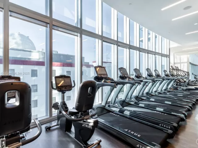 1-bedroom condo for sale in Miami - 851 NE 1st Ave 1102 - MondialRealty