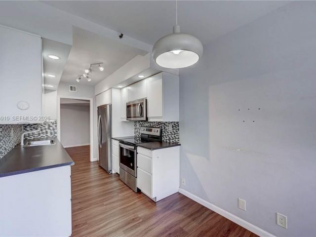 Apartment for sale  Unit #3F - photo 7505580