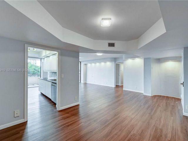 Apartment for sale  Unit #3F - photo 7505581