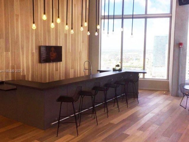 Apartment for rent  Unit #3208 - photo 6007431