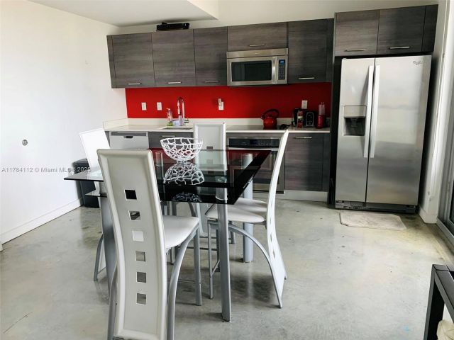 Apartment for rent  Unit #3208 - photo 6007434