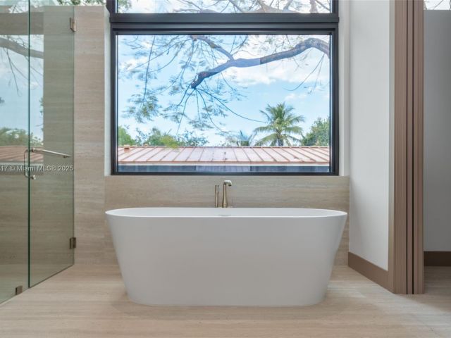 Home for sale at 510 NE 52nd St - photo 5930397