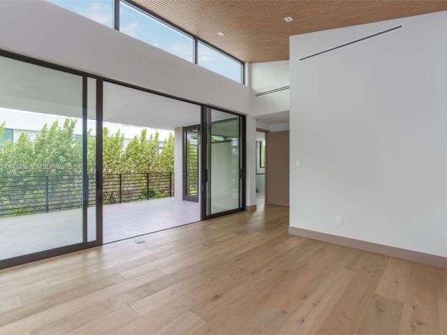 Home for sale at 510 NE 52nd St - photo 5930401