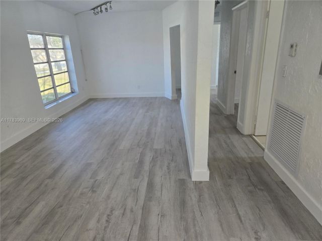 3-bedroom home for rent in Miami Gardens - 3310 NW 214th St - MondialRealty