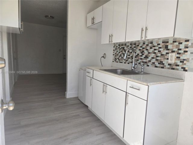 3-bedroom home for rent in Miami Gardens - 3310 NW 214th St - MondialRealty