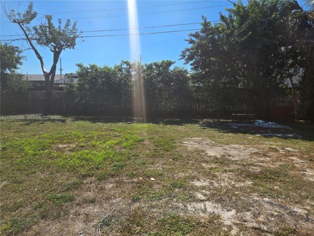 3-bedroom home for rent in Miami Gardens - 3310 NW 214th St - MondialRealty