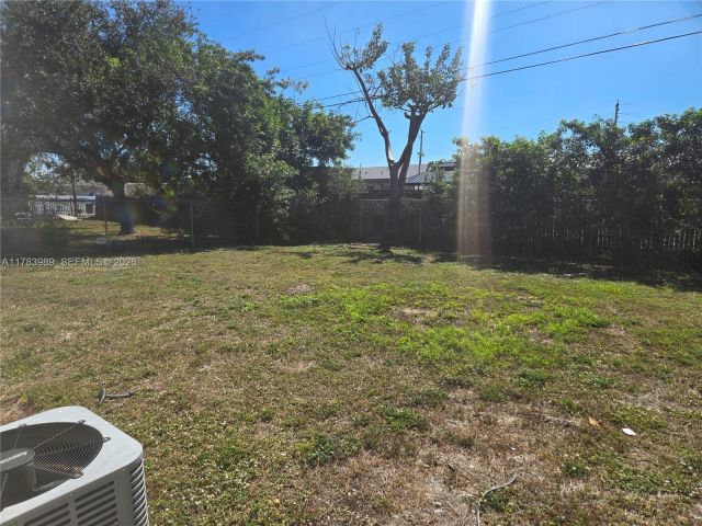 3-bedroom home for rent in Miami Gardens - 3310 NW 214th St - MondialRealty