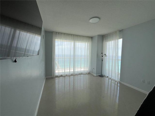 Apartment for sale  Unit #1202 - photo 5922096