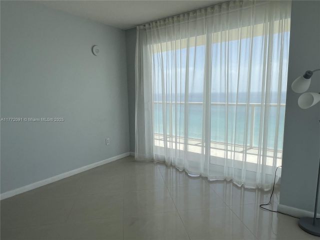 Apartment for sale  Unit #1202 - photo 5922097