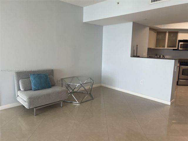 Apartment for sale  Unit #1202 - photo 5922107