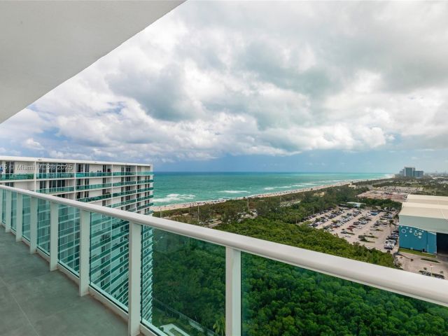 Apartment for rent  Unit #PH25 - photo 5921745