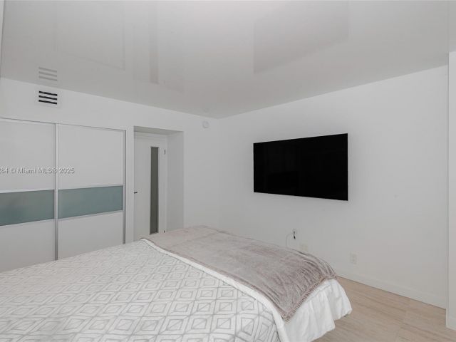 Apartment for rent  Unit #825 - photo 5921748