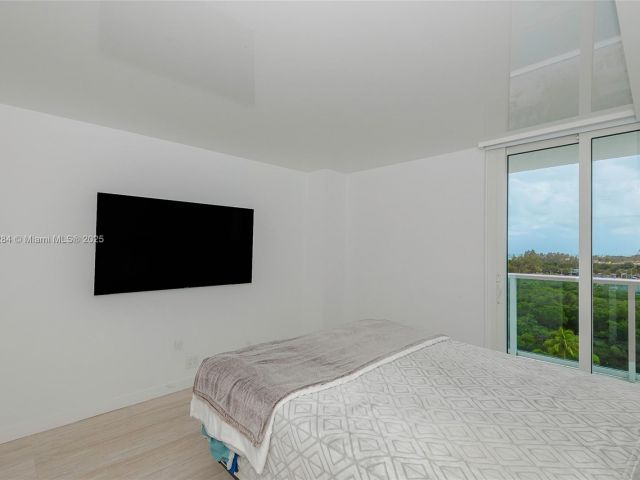 Apartment for rent  Unit #825 - photo 5921750