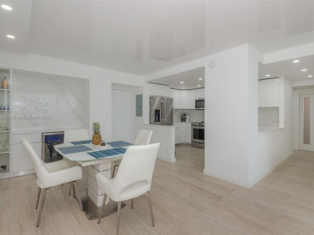 Apartment for rent  Unit #825 - photo 5921758