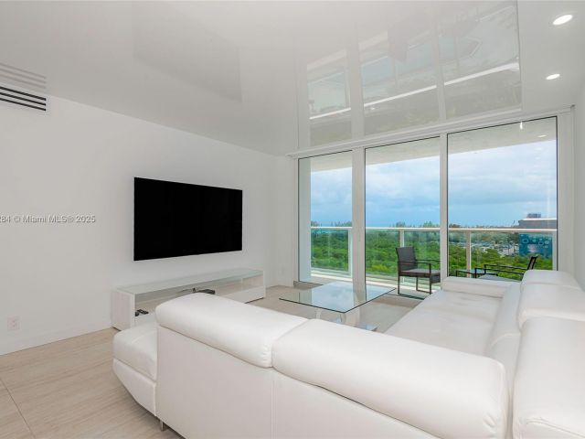 Apartment for rent  Unit #825 - photo 5921763