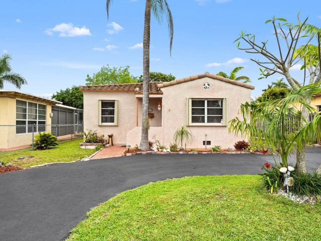 Home for sale at 1340 Adams St - photo 5938517