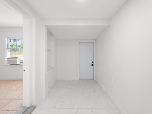 Home for rent at 4815 N Flagler Drive - photo 5863949